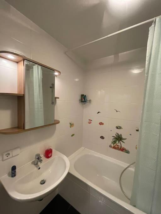 Modern And Comfortable Apartment Next To Vienna Mainstation Exterior photo